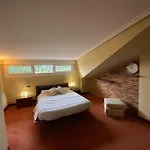 El Tejado De Santa Ana